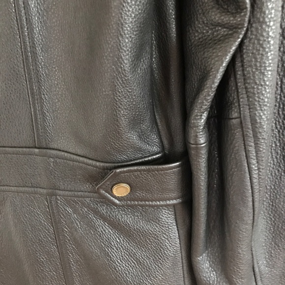 Eddie Bauer leather jacket - Picture 7 of 8
